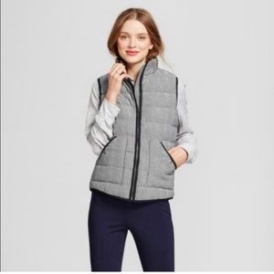 A new day vest NWT